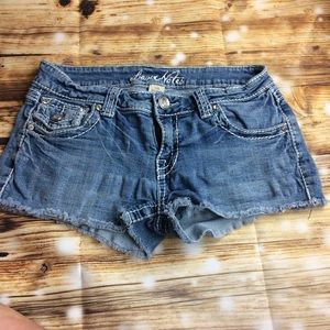 Love Notes Shorts - Cutoff Shorts Love Notes Shorts - Cutoff Shorts